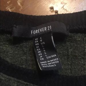 🌟Forever 21 T-shirt🌟
